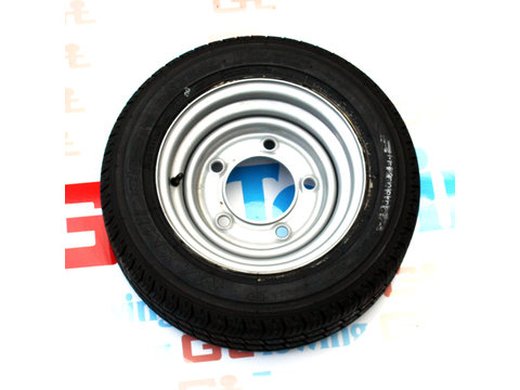 Photo of 185 / 60 R12 10Ply Tyre fitted onto a 5 Stud 6.5" PCD Rim