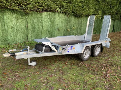 Ifor Williams GH94 Beavertail Plant Trailer With 4'9" Sliding Skids