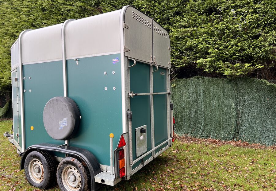 Used Ifor Williams HB505 Green Double Horse Trailer